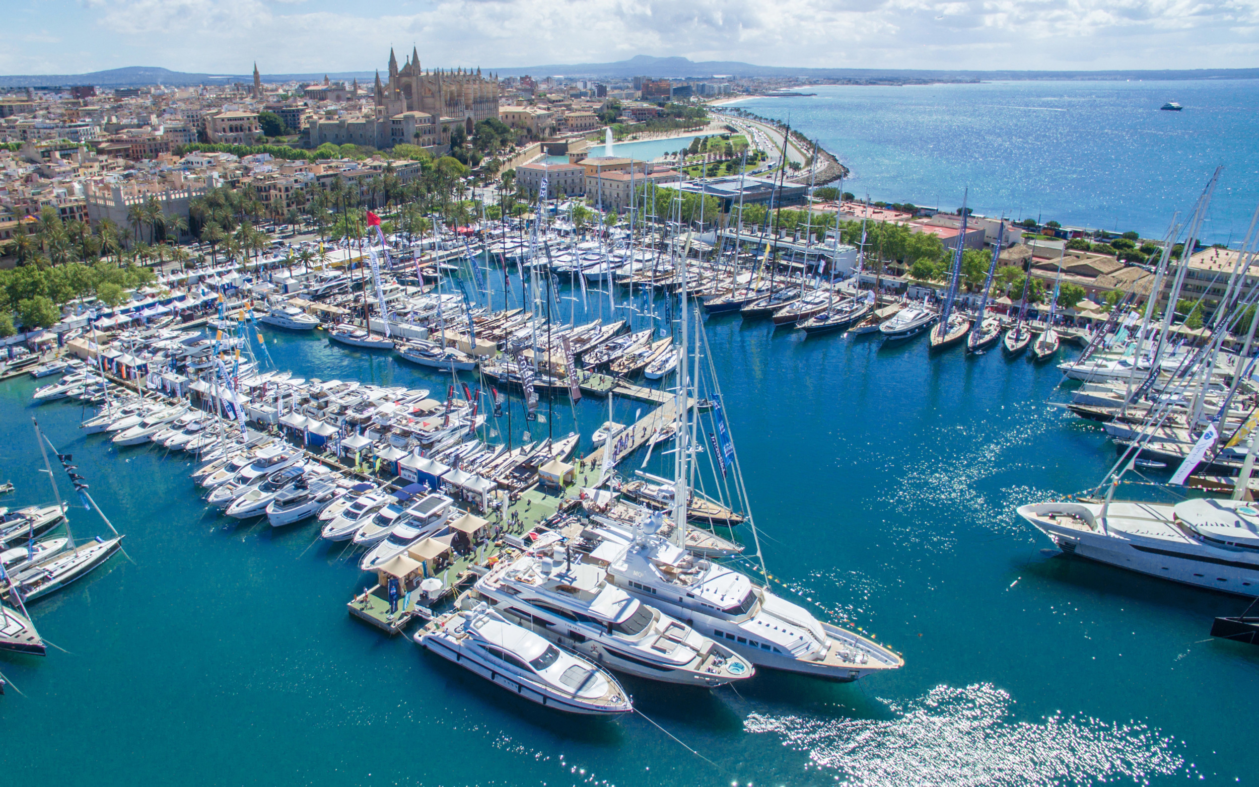 Palma International Boat Show line up Fairline Yachts